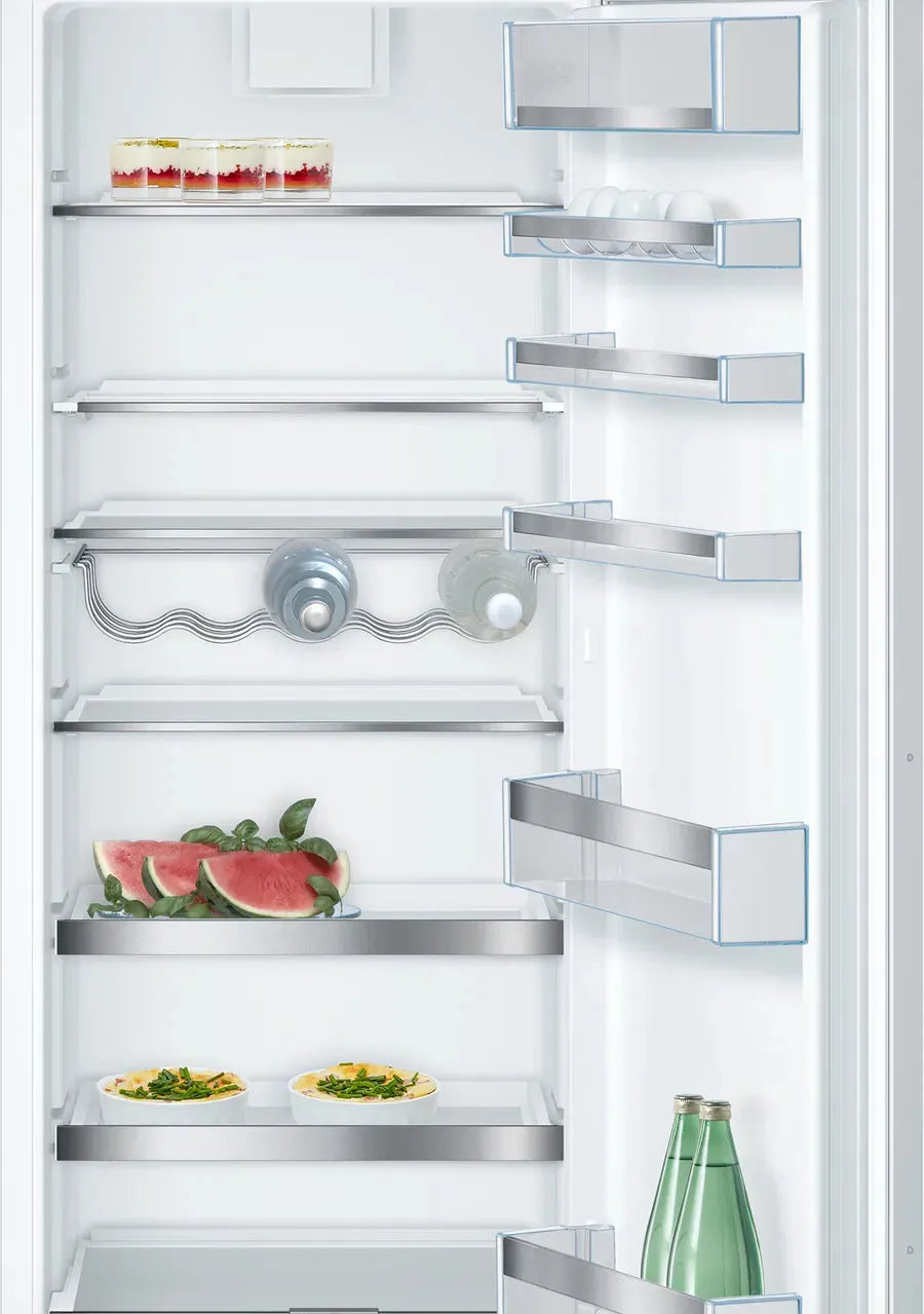Bosch Serie 6 Digital Built-In Refrigerator, Nofrost, 319 Liter, White - KIR81AF30U