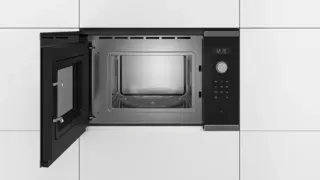 Bosch Serie 6 Microwave المدمج ، 800 واط ، الفولاذ المقاوم للصدأ - BFL524MS0