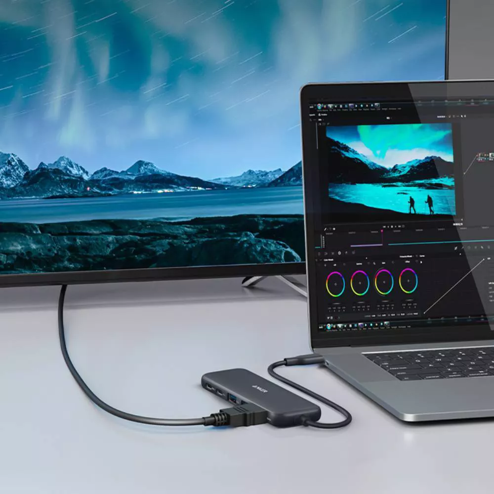 Anker 332 USB-C Hub 5-in-1 USB-C Connector with 4K hdmi 100W Power Charger - Black